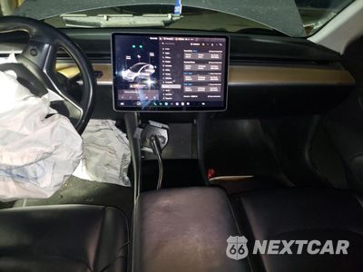 Zdjęcie 8 z 12 samochodu: 2018 TESLA MODEL 3 VIN:5YJ3E1EA9JF010308 - miniatura