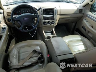 Zdjęcie 8 z 12 samochodu: 2003 FORD EXPLORER XLT VIN:1FMDU73K43UB52982 - miniatura