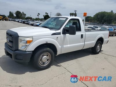 2013 FORD F250 SUPER DUTY 1FTBF2A68DEB82173 - główne zdjęcie licytacji z USA - miniatura