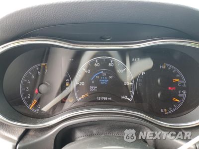 Zdjęcie 9 z 15 samochodu: 2018 JEEP GRAND CHEROKEE LAREDO VIN:1C4RJFAGXJC352702 - miniatura