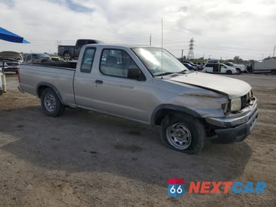 Czwarte zdjęcie samochodu z boku: 1998 NISSAN FRONTIER KING CAB XE VIN:1N6DD26S8WC373558 - miniatura