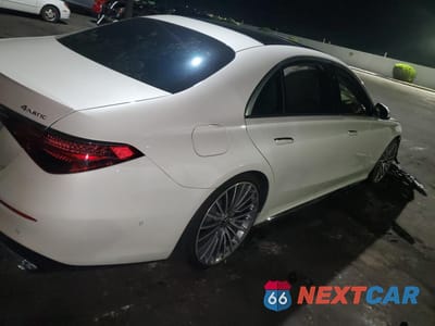 Trzecie zdjęcie samochodu z tyłu: 2022 MERCEDES-BENZ S 580 4MATIC VIN:W1K6G7GB6NA146058 - miniatura