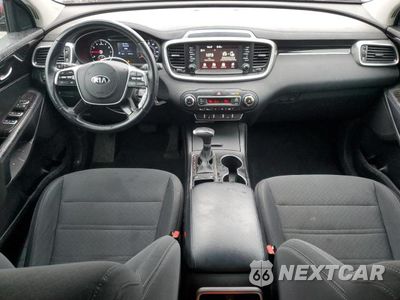 Zdjęcie 8 z 14 samochodu: 2020 KIA SORENTO L VIN:5XYPG4A32LG709389 - miniatura