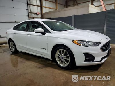 Czwarte zdjęcie samochodu z boku: 2019 FORD FUSION SE VIN:3FA6P0LU5KR124813 - miniatura