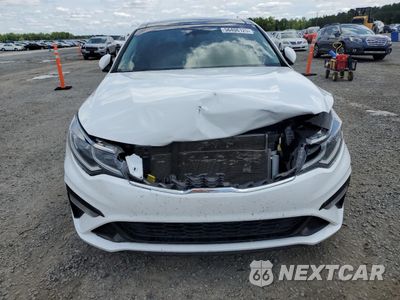 Piąte zdjęcie samochodu w środku: 2019 KIA OPTIMA LX VIN:5XXGT4L3XKG339594 - miniatura