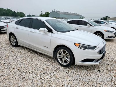 Czwarte zdjęcie samochodu z boku: 2018 FORD FUSION SE HYBRID VIN:3FA6P0LU1JR171612 - miniatura