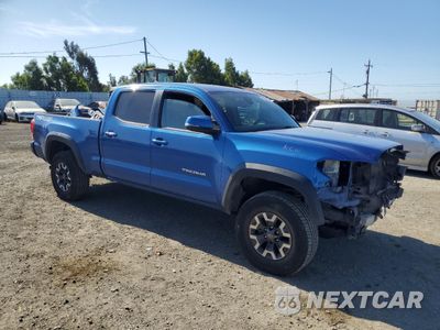 Czwarte zdjęcie samochodu z boku: 2018 TOYOTA TACOMA DOUBLE CAB VIN:3TMDZ5BN4JM051853 - miniatura