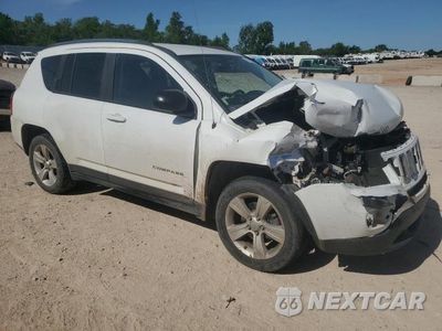 Czwarte zdjęcie samochodu z boku: 2012 JEEP COMPASS SPORT VIN:1C4NJCBA7CD652539 - miniatura