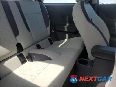 Zdjęcie 10 z 13 samochodu: 2025 MINI COOPER S VIN:WMW23GD05S2W33956 - miniatura