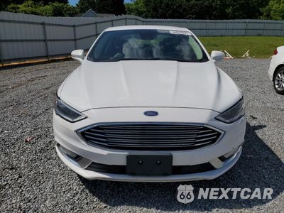 Piąte zdjęcie samochodu w środku: 2017 FORD FUSION SE HYBRID VIN:3FA6P0LU1HR359542 - miniatura