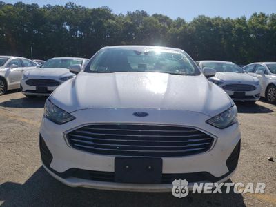 Piąte zdjęcie samochodu w środku: 2019 FORD FUSION SE VIN:3FA6P0LU5KR124827 - miniatura