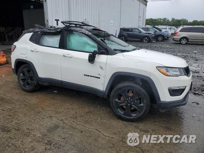 Czwarte zdjęcie samochodu z boku: 2019 JEEP COMPASS LATITUDE VIN:3C4NJDBB6KT761212 - miniatura
