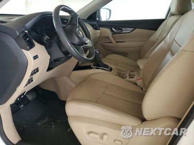 Zdjęcie 7 z 12 samochodu: 2017 NISSAN ROGUE SV VIN:5N1AT2MV6HC831408 - miniatura