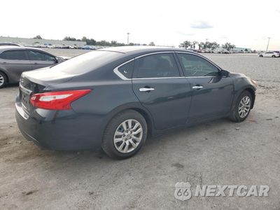 Trzecie zdjęcie samochodu z tyłu: 2016 NISSAN ALTIMA 2.5 VIN:1N4AL3AP4GC170885 - miniatura