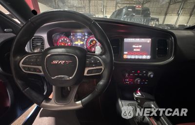 Zdjęcie 9 z 10 samochodu: 2021 DODGE CHARGER SRT HELLCAT VIN:2C3CDXL93MH662407 - miniatura