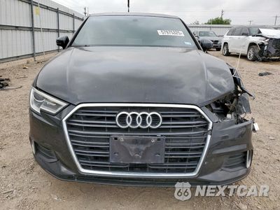 Piąte zdjęcie samochodu w środku: 2017 AUDI A3 PREMIUM VIN:WAUAUGFF4H1035950 - miniatura