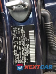 Zdjęcie 12 z 14 samochodu: 2013 HYUNDAI GENESIS 3.8L VIN:KMHGC4DD2DU213570 - miniatura