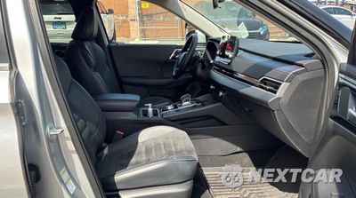Piąte zdjęcie samochodu w środku: 2024 MITSUBISHI OUTLANDER VIN:JA4J4VA80RZ079005 - miniatura