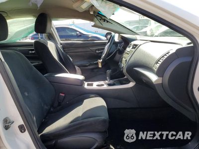 Zdjęcie 7 z 12 samochodu: 2015 NISSAN ALTIMA 2.5 VIN:1N4AL3AP8FN921344 - miniatura