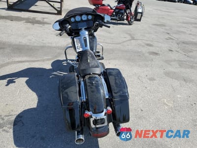 Zdjęcie 6 z 9 samochodu: 2016 HARLEY-DAVIDSON FLHXS STREET GLIDE SPECIAL VIN:1HD1KRM32GB621356 - miniatura