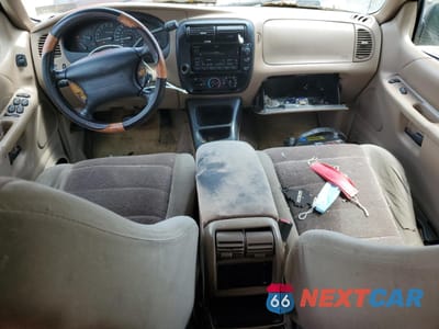Zdjęcie 8 z 13 samochodu: 2001 FORD EXPLORER XLT VIN:1FMZU83P61UB54544 - miniatura