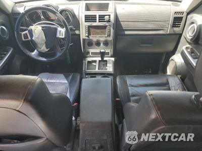Zdjęcie 8 z 16 samochodu: 2007 DODGE NITRO R/T VIN:1D8GT58637W723443 - miniatura