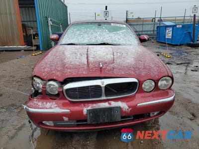 Piąte zdjęcie samochodu w środku: 2004 JAGUAR XJ8 VIN:SAJWA71C14SG32254 - miniatura