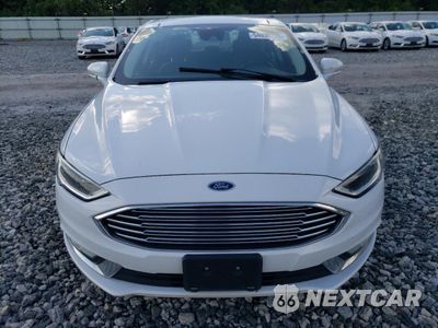 Piąte zdjęcie samochodu w środku: 2017 FORD FUSION SE HYBRID VIN:3FA6P0LU2HR359596 - miniatura