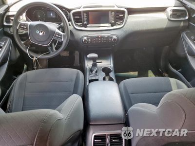 Zdjęcie 8 z 13 samochodu: 2020 KIA SORENTO S VIN:5XYPG4A59LG630884 - miniatura