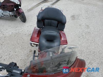 Piąte zdjęcie samochodu w środku: 2010 HARLEY-DAVIDSON FLHTCU VIN:1HD1FC411AB666697 - miniatura