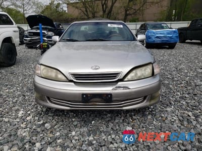 Piąte zdjęcie samochodu w środku: 2001 LEXUS ES 300 VIN:JT8BF28G710328116 - miniatura