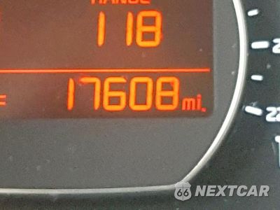Zdjęcie 8 z 10 samochodu: 2016 KIA SOUL VIN:KNDJN2A28G7839249 - miniatura