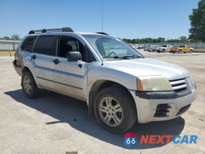 Czwarte zdjęcie samochodu z boku: 2004 MITSUBISHI ENDEAVOR LS VIN:4A4MN21S54E138777 - miniatura