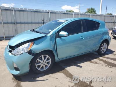 2013 TOYOTA PRIUS C JTDKDTB30D1057336 - główne zdjęcie licytacji z USA - miniatura