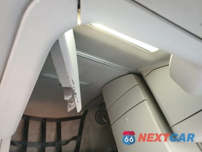 Zdjęcie 6 z 10 samochodu: 2012 VOLVO VN VNL VIN:4V4NC9EH2CN537366 - miniatura