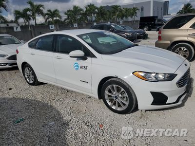 Czwarte zdjęcie samochodu z boku: 2019 FORD FUSION SE VIN:3FA6P0LU1KR285112 - miniatura