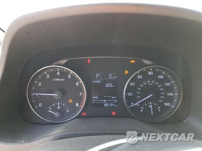 Zdjęcie 9 z 12 samochodu: 2017 HYUNDAI ELANTRA SE VIN:5NPD74LF4HH085895 - miniatura