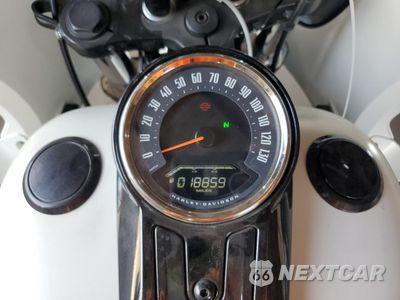 Zdjęcie 7 z 10 samochodu: 2018 HARLEY-DAVIDSON FLSL SOFTAIL SLIM VIN:1HD1YDJ14JC028703 - miniatura