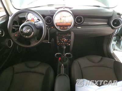 Zdjęcie 8 z 14 samochodu: 2012 MINI COOPER S VIN:WMWSV3C5XCT387692 - miniatura
