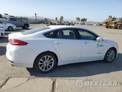 Trzecie zdjęcie samochodu z tyłu: 2017 FORD FUSION SE HYBRID VIN:3FA6P0LUXHR400752 - miniatura