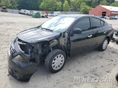 2014 NISSAN VERSA S 3N1CN7AP8EL825011 - główne zdjęcie licytacji z USA - miniatura