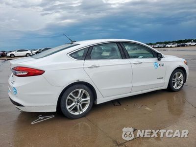 Trzecie zdjęcie samochodu z tyłu: 2018 FORD FUSION SE HYBRID VIN:3FA6P0LU4JR118807 - miniatura