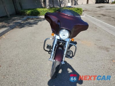 Drugie zdjęcie samochodu z przodu: 2011 HARLEY-DAVIDSON FLHX VIN:1HD1KBM34BB650471 - miniatura