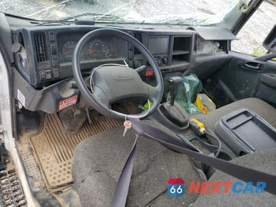 Zdjęcie 8 z 14 samochodu: 2024 ISUZU NPR HD VIN:54DC4W1D6RS207186 - miniatura