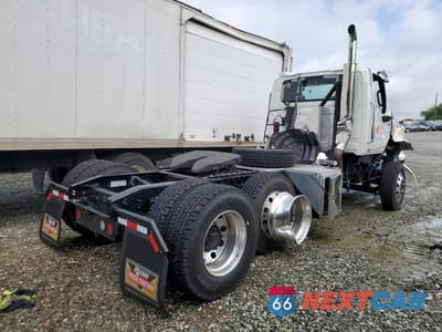 Czwarte zdjęcie samochodu z boku: 2025 INTERNATIONAL LT625 SEMI TRUCK VIN:3HSDZAPR4SN367860 - miniatura