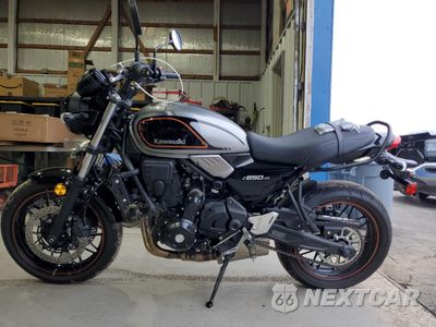 Trzecie zdjęcie samochodu z tyłu: 2022 KAWASAKI ER650 M VIN:ML5EREM1XNDA73708 - miniatura