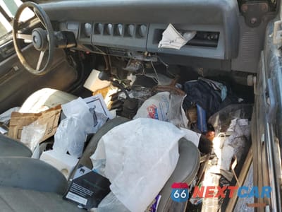 Zdjęcie 8 z 12 samochodu: 1994 JEEP WRANGLER / YJ S VIN:1J4FY19P0PP264579 - miniatura