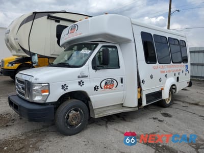 2018 FORD ECONOLINE E350 SUPER DUTY CUTAWAY VAN 1FDEE3FS9JDC23967 - główne zdjęcie licytacji z USA - miniatura