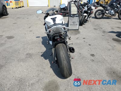 Czwarte zdjęcie samochodu z boku: 2015 YAMAHA YZFR6 C VIN:JYARJ16Y5FA008875 - miniatura