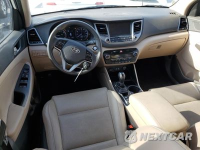 Zdjęcie 8 z 14 samochodu: 2018 HYUNDAI TUCSON SEL VIN:KM8J33A45JU709852 - miniatura